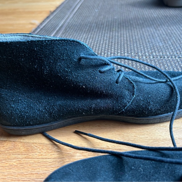 Suede boots - Picture 4 of 6